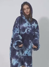 Load and play video in Gallery viewer, DAG Gear Oversized Fleece Hoodie Blanket
